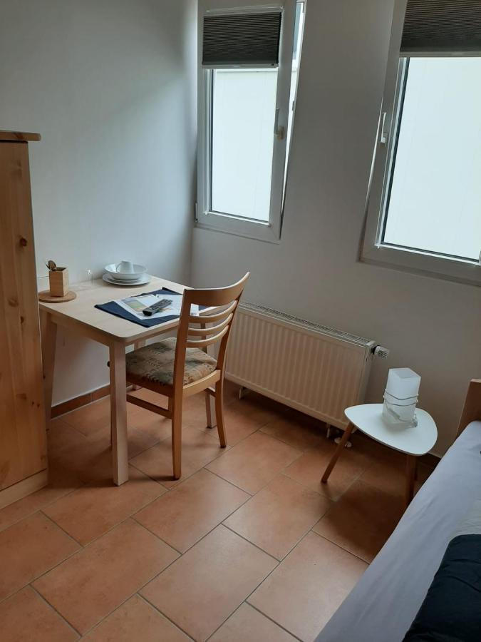Pension Schweizer Laupheim Eksteriør billede